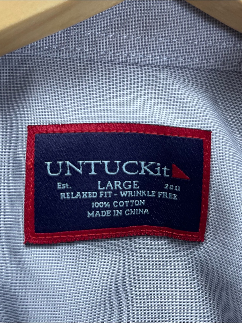 UNTUCKit Shirt Men’s L Gray Relaxed Fit Wrinkle Free Rubican WF Button Down - Picture 3 of 11